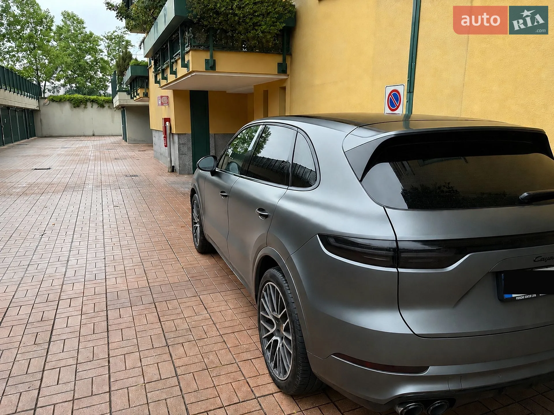 2019 Porsche Cayenne - мініатюра 4