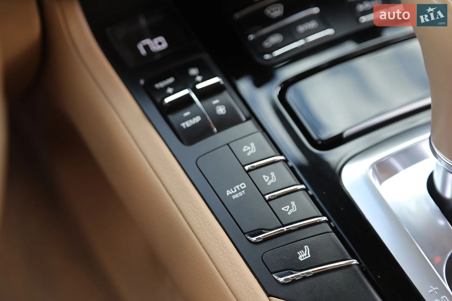 2014 Porsche Cayenne - мініатюра 25