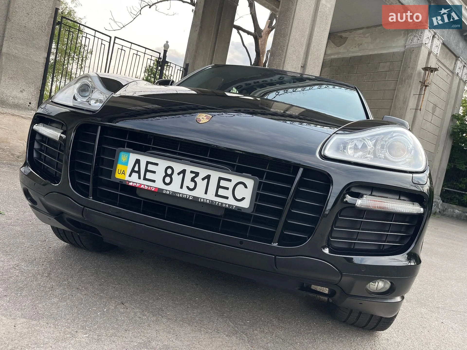 2010 Porsche Cayenne - мініатюра 3