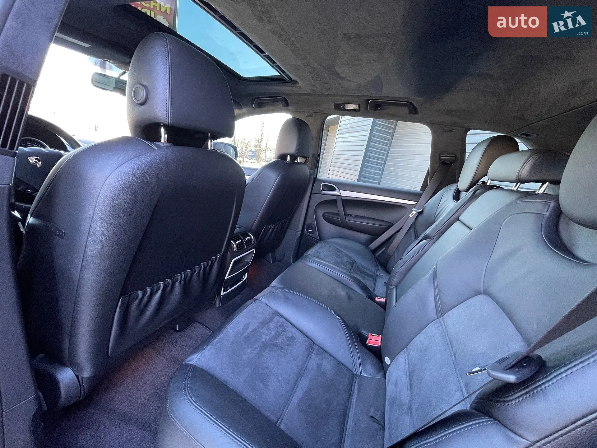 2010 Porsche Cayenne - мініатюра 54