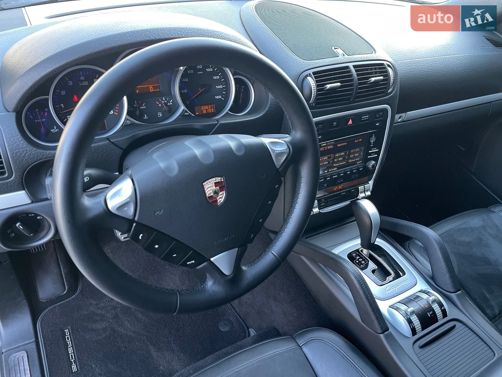 2010 Porsche Cayenne - мініатюра 59