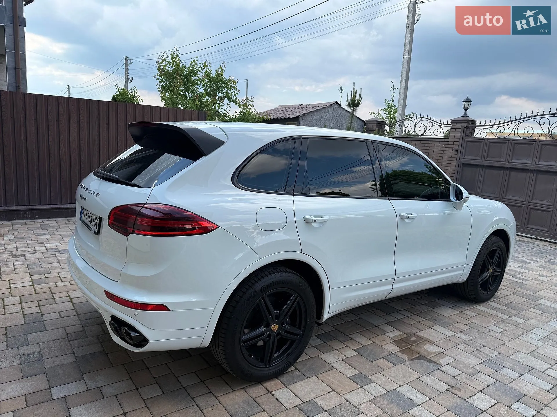 2016 Porsche Cayenne - мініатюра 10