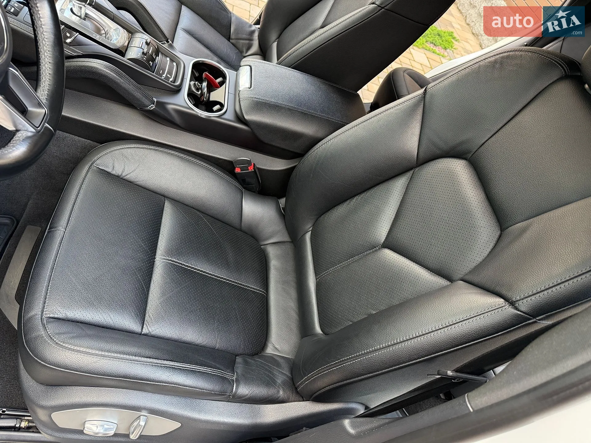 2016 Porsche Cayenne - мініатюра 71