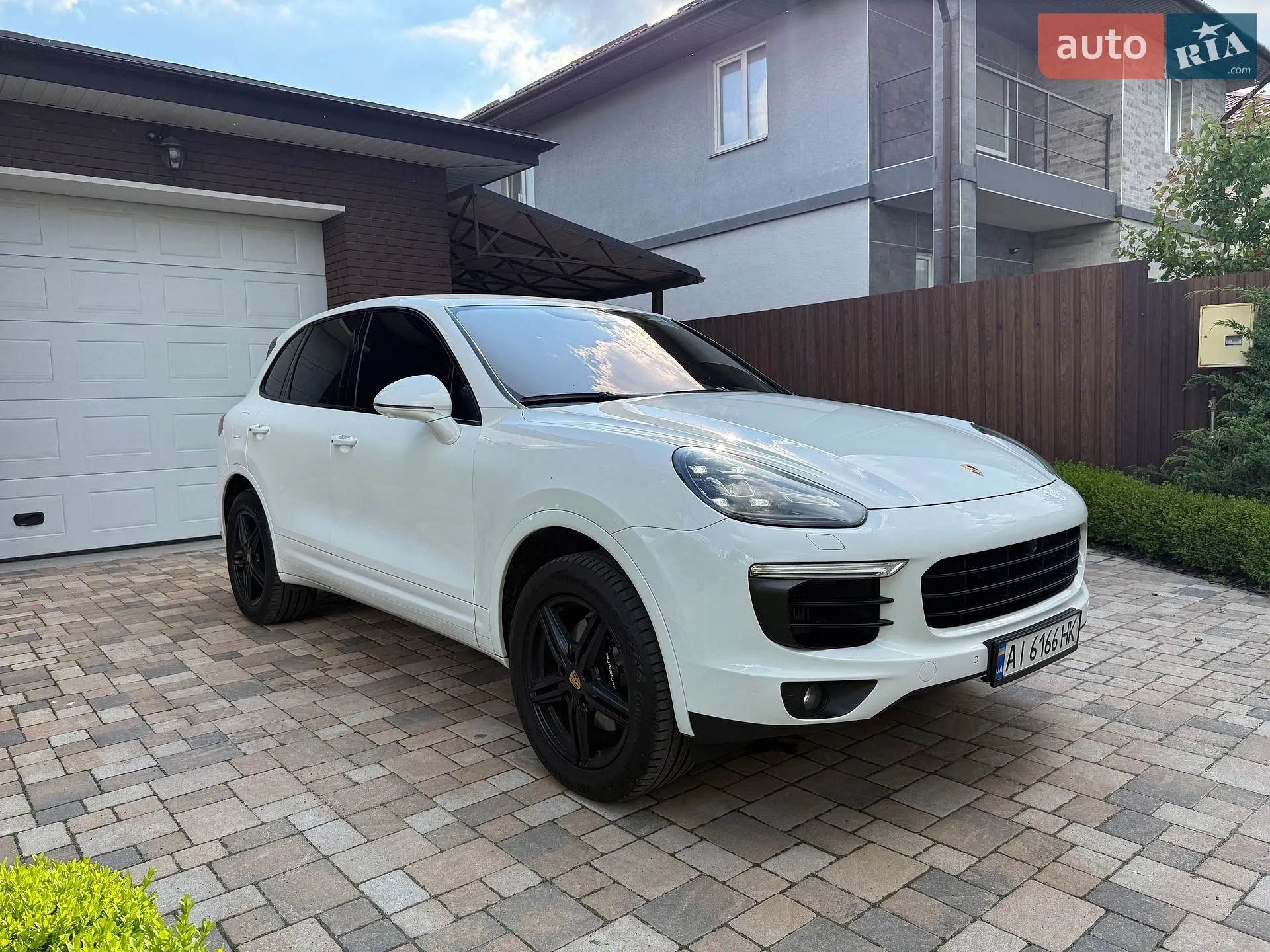 2016 Porsche Cayenne - мініатюра 79