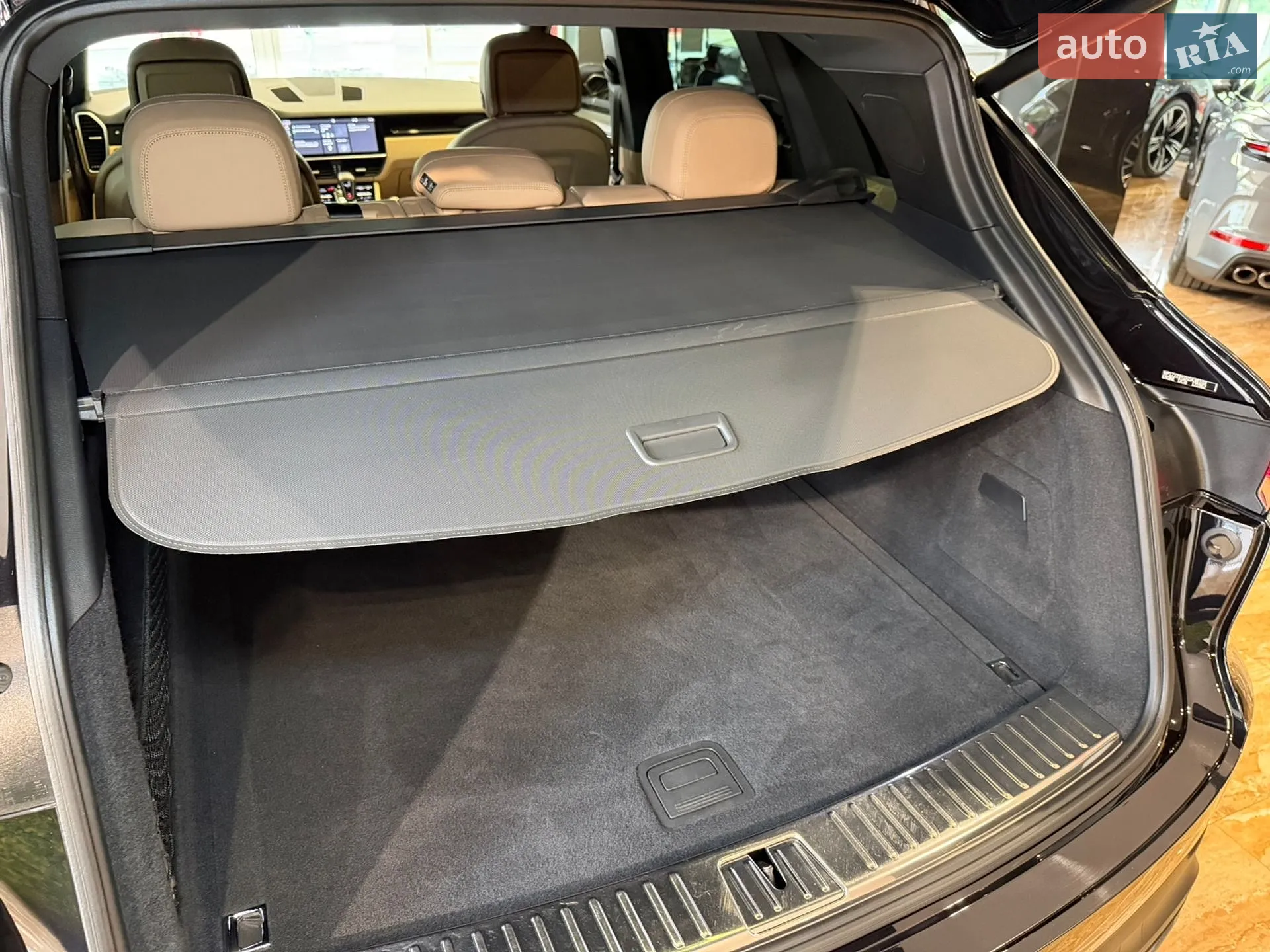 2019 Porsche Cayenne - мініатюра 47