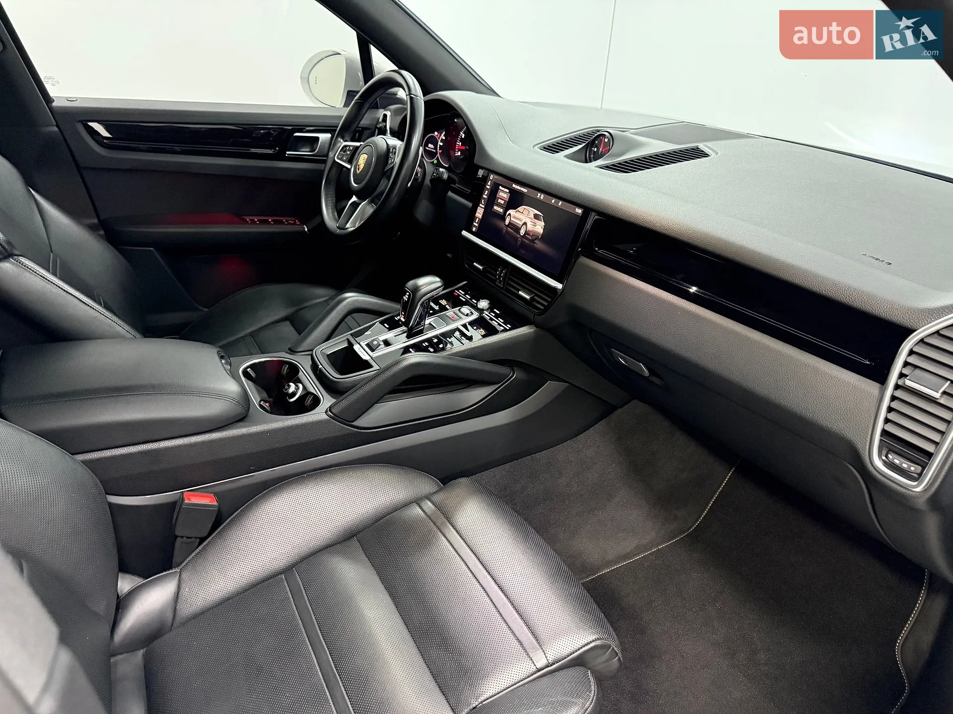 2019 Porsche Cayenne - мініатюра 26