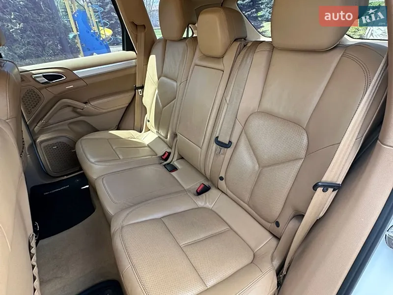 Porsche Cayenne 2012 VIN WP1ZZZ92ZDLA26724 фото оголошення 23 з 77