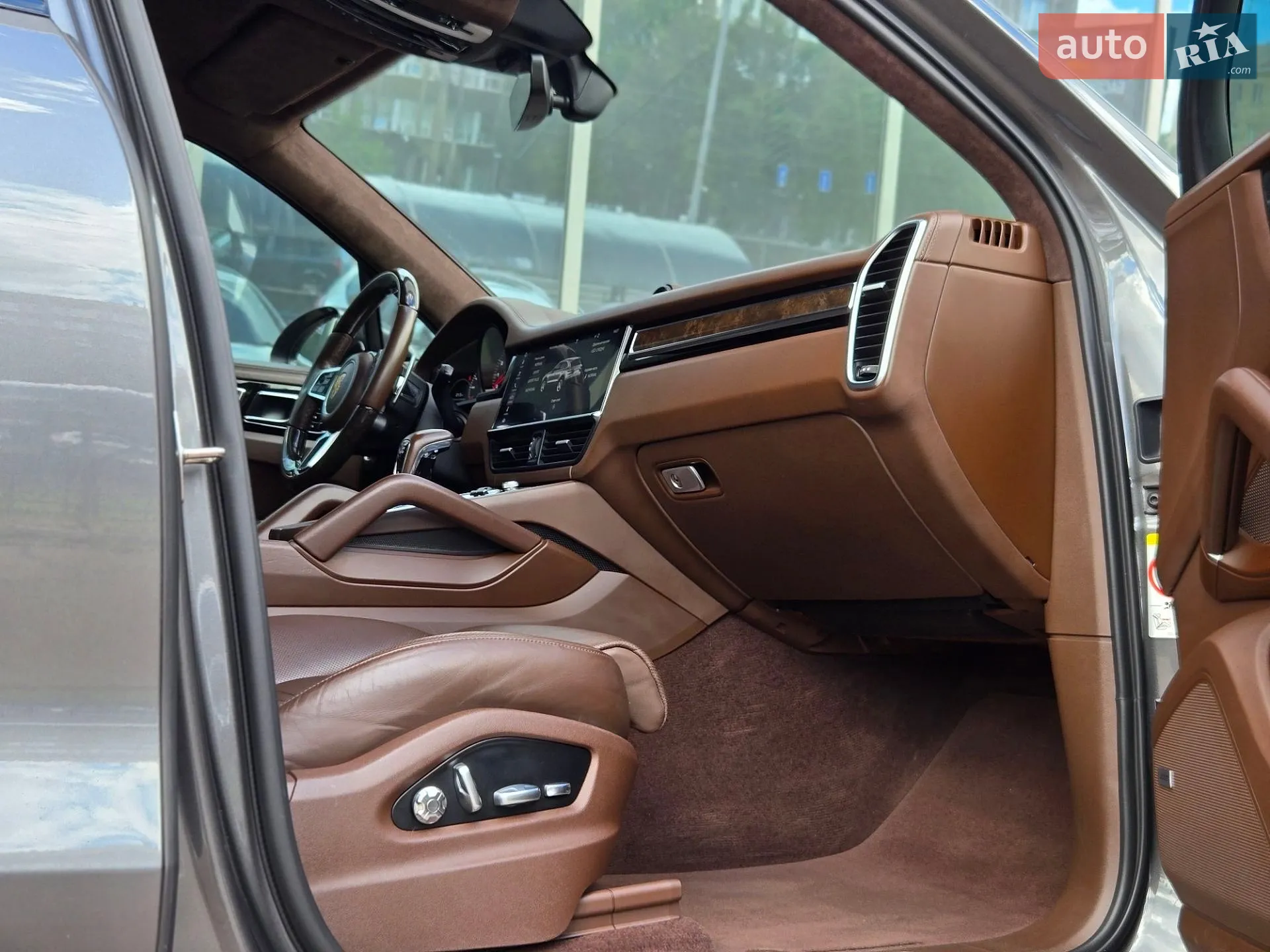 2019 Porsche Cayenne - мініатюра 26