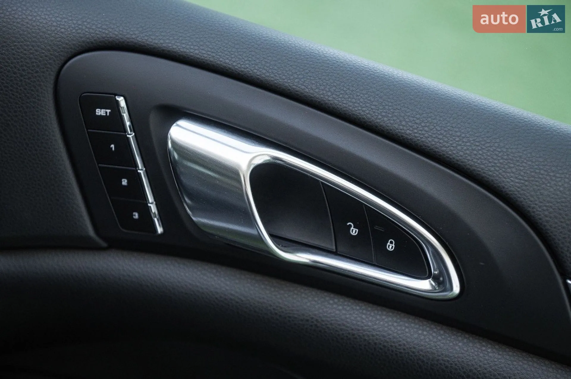 2016 Porsche Cayenne - мініатюра 15