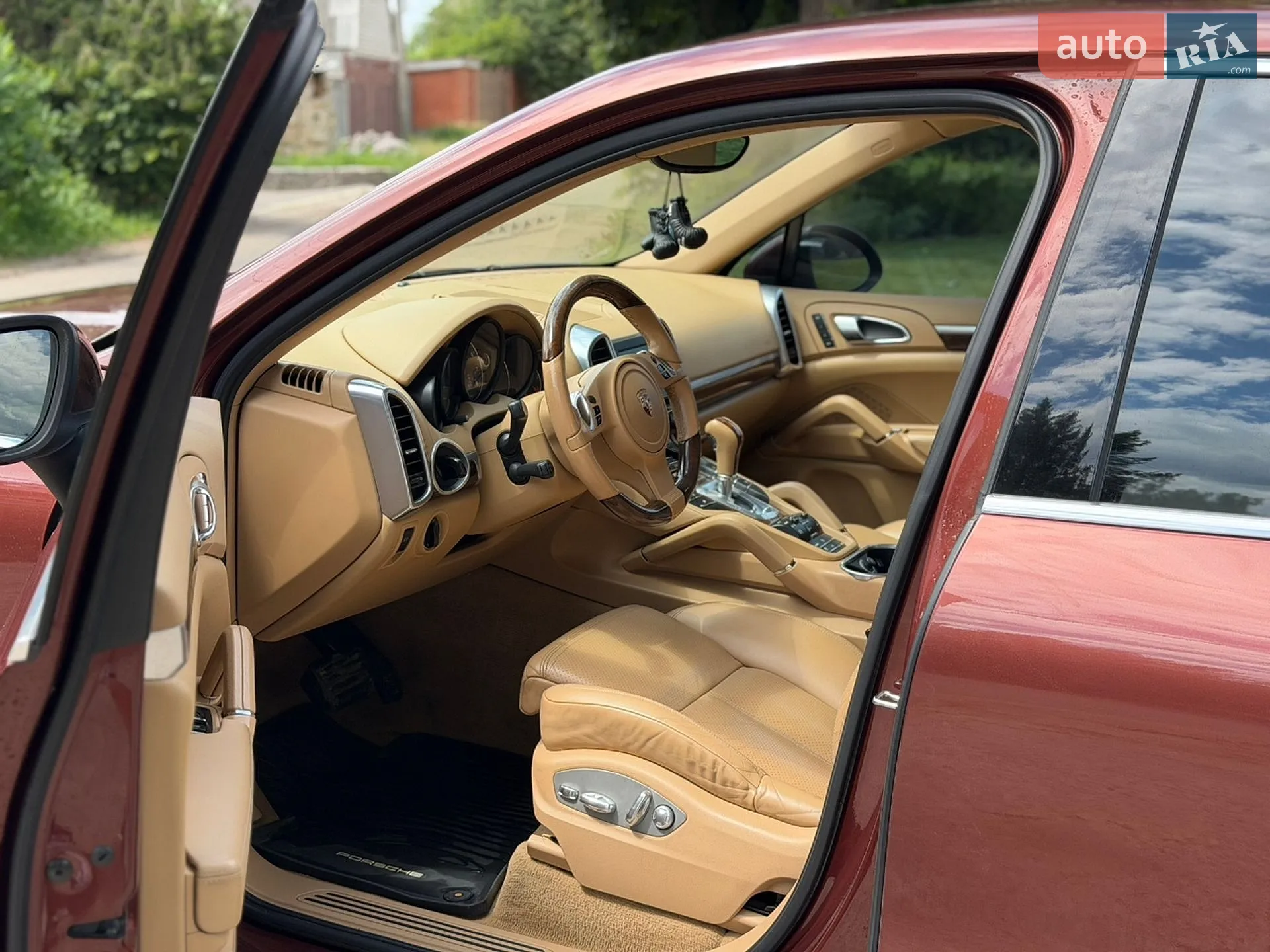 2011 Porsche Cayenne - мініатюра 8