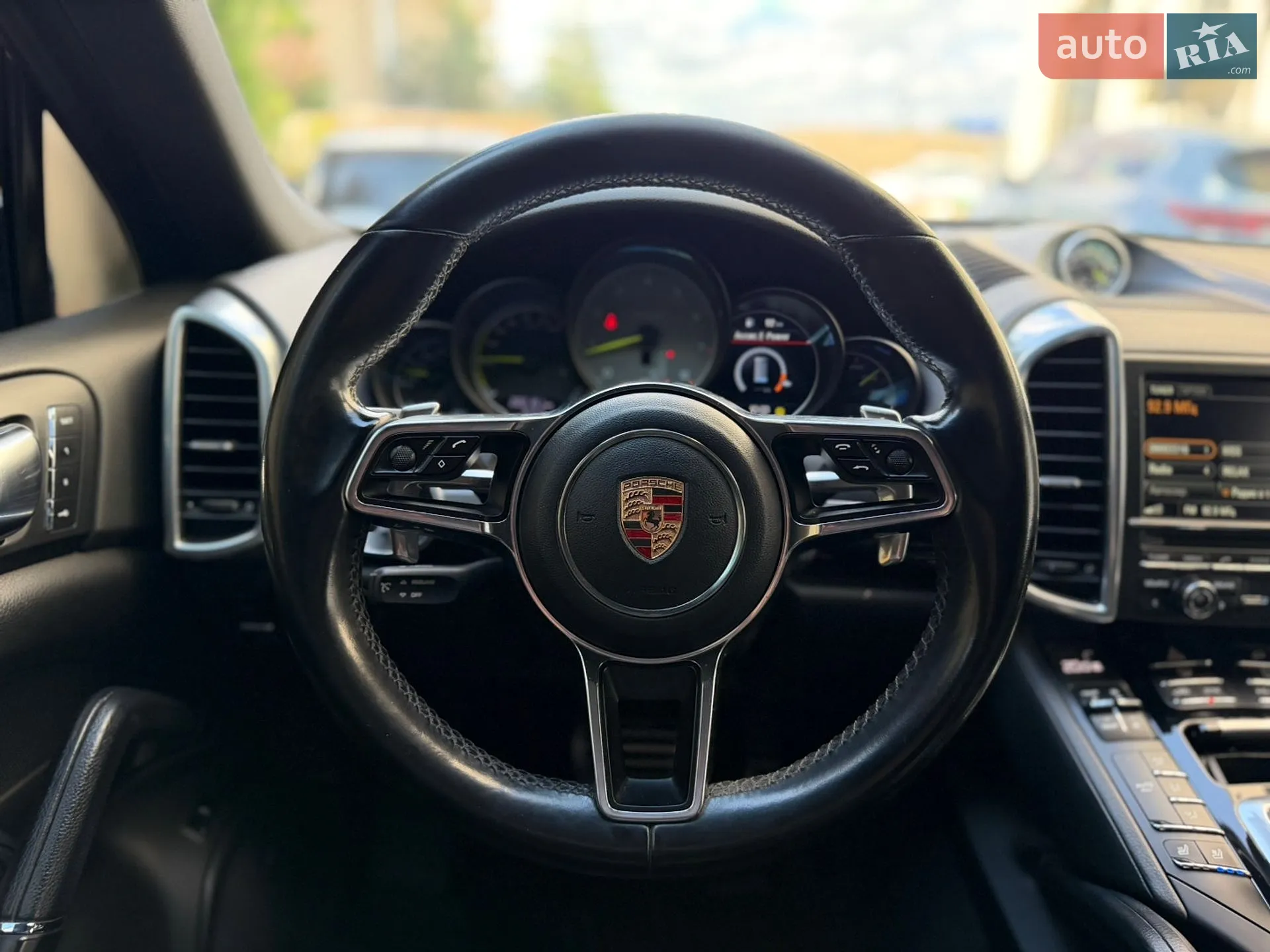 2015 Porsche Cayenne - мініатюра 31