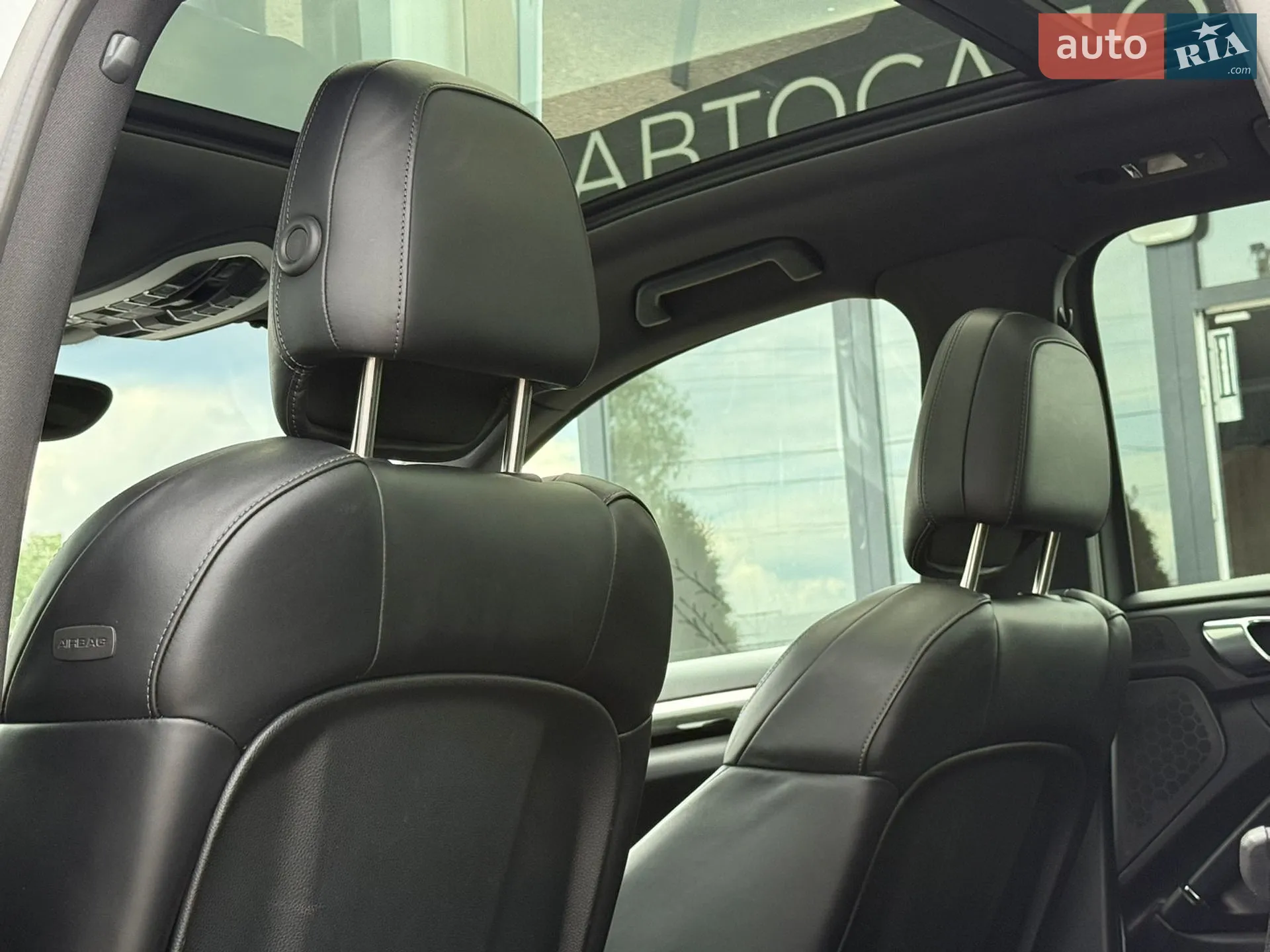 2017 Porsche Cayenne - мініатюра 29