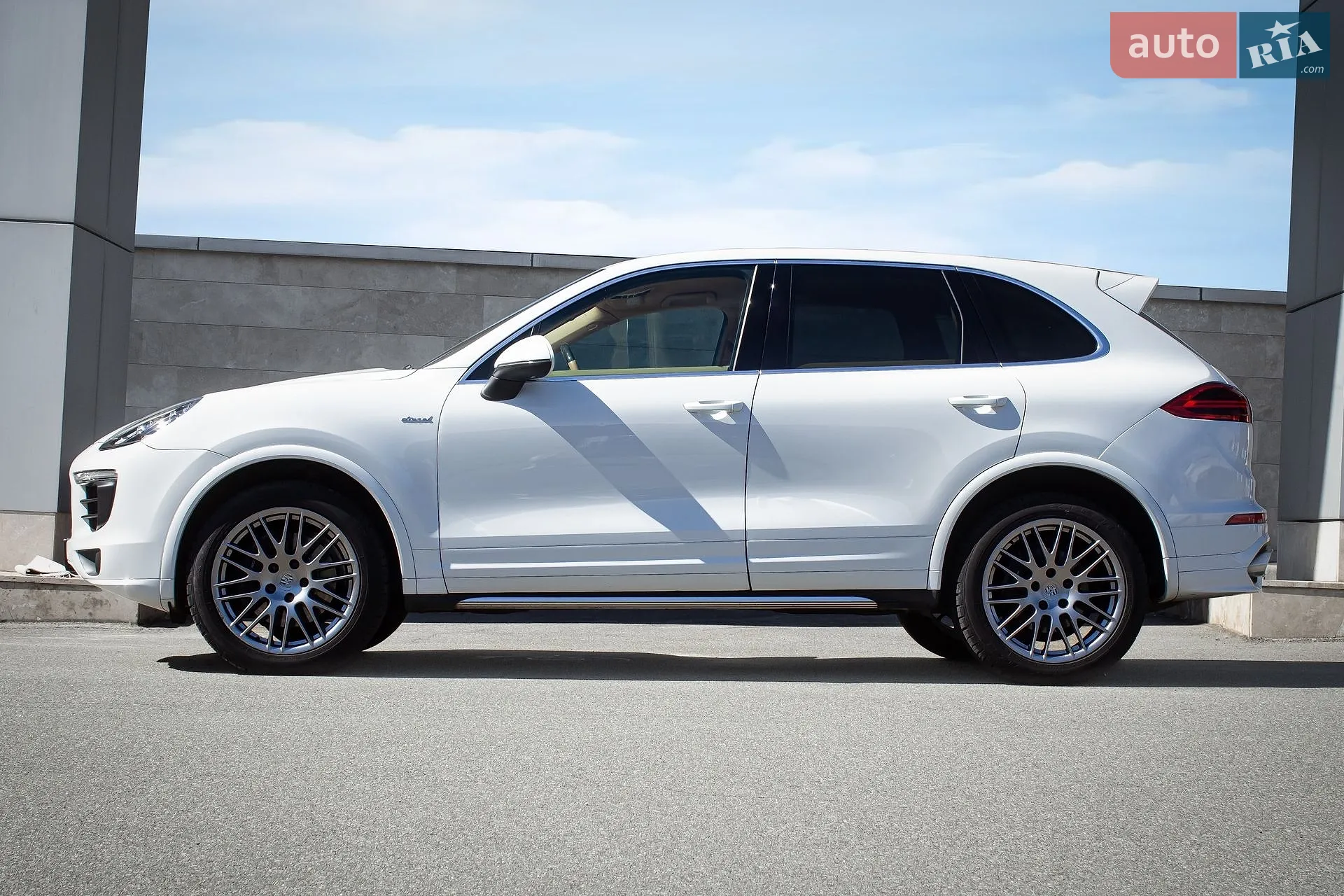 2015 Porsche Cayenne - мініатюра 6