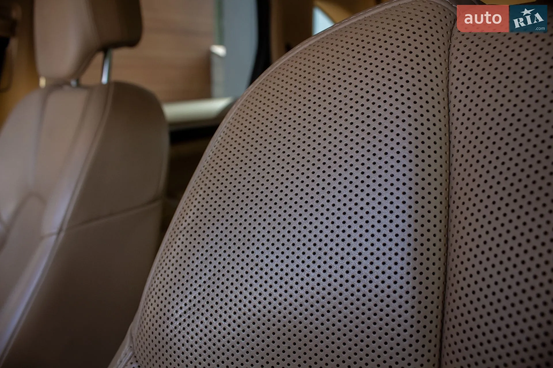 2015 Porsche Cayenne - мініатюра 32