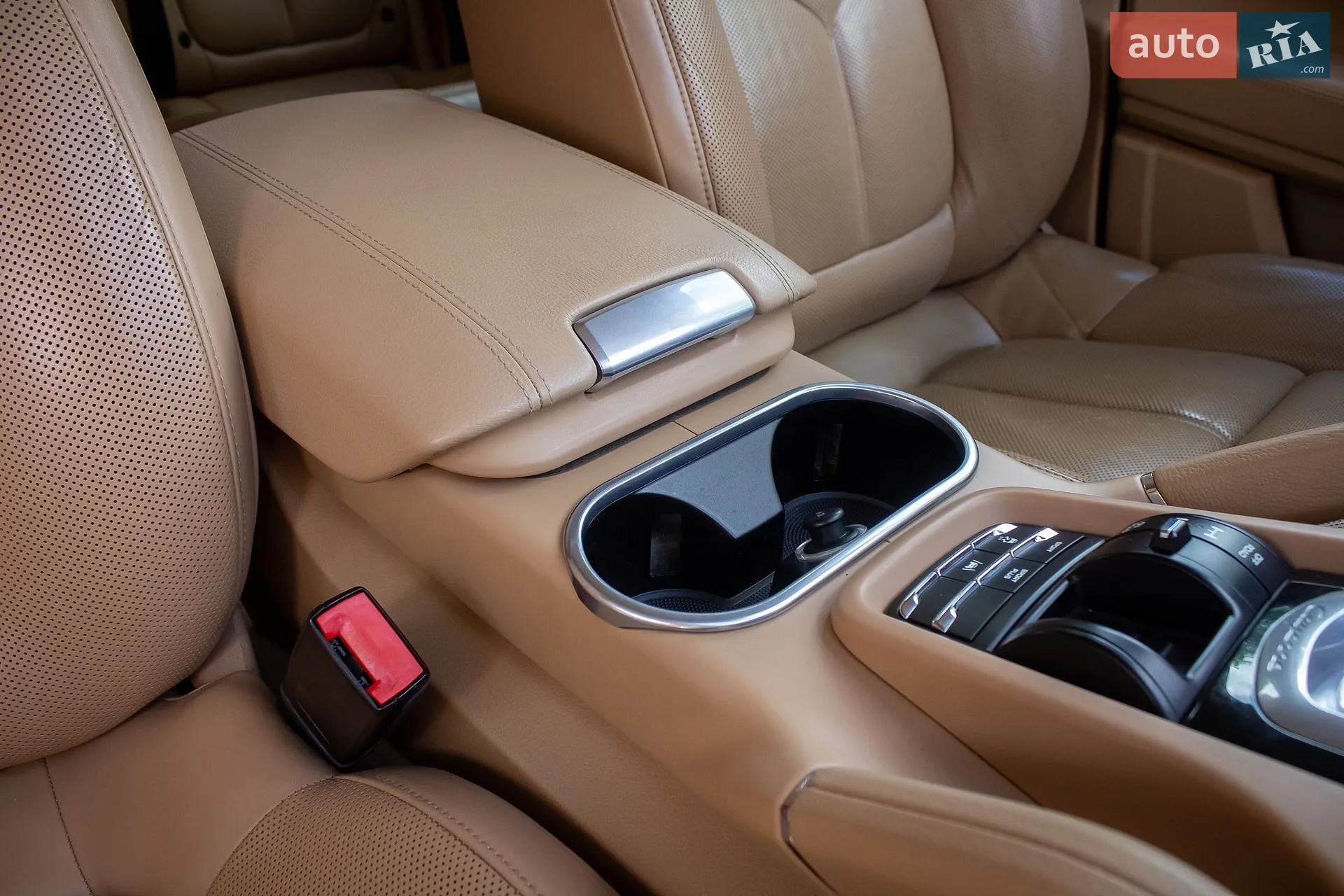 2015 Porsche Cayenne - мініатюра 27