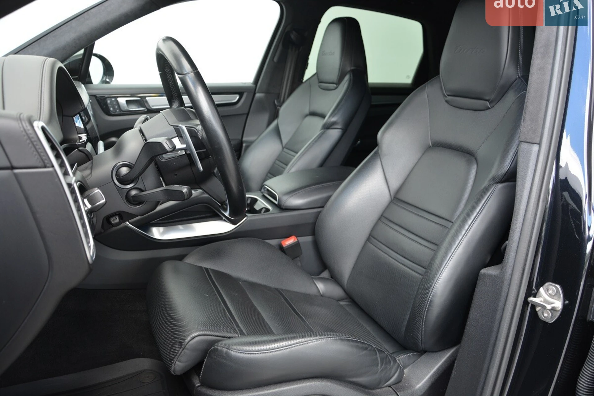 2021 Porsche Cayenne - мініатюра 4