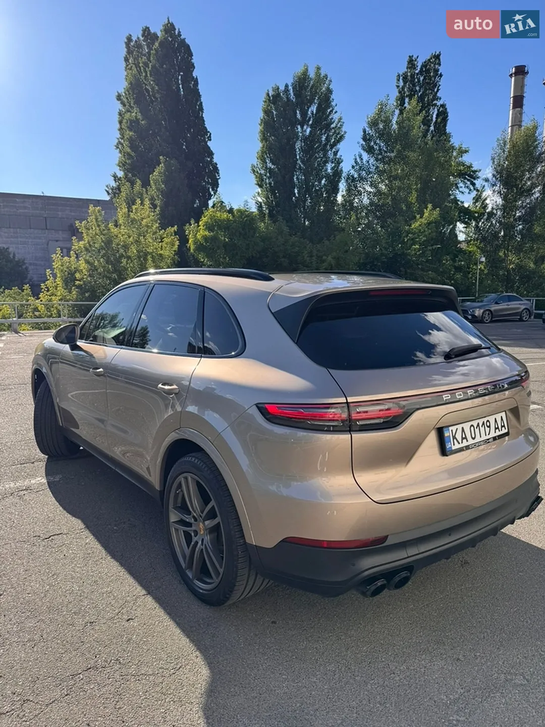 2019 Porsche Cayenne - мініатюра 4