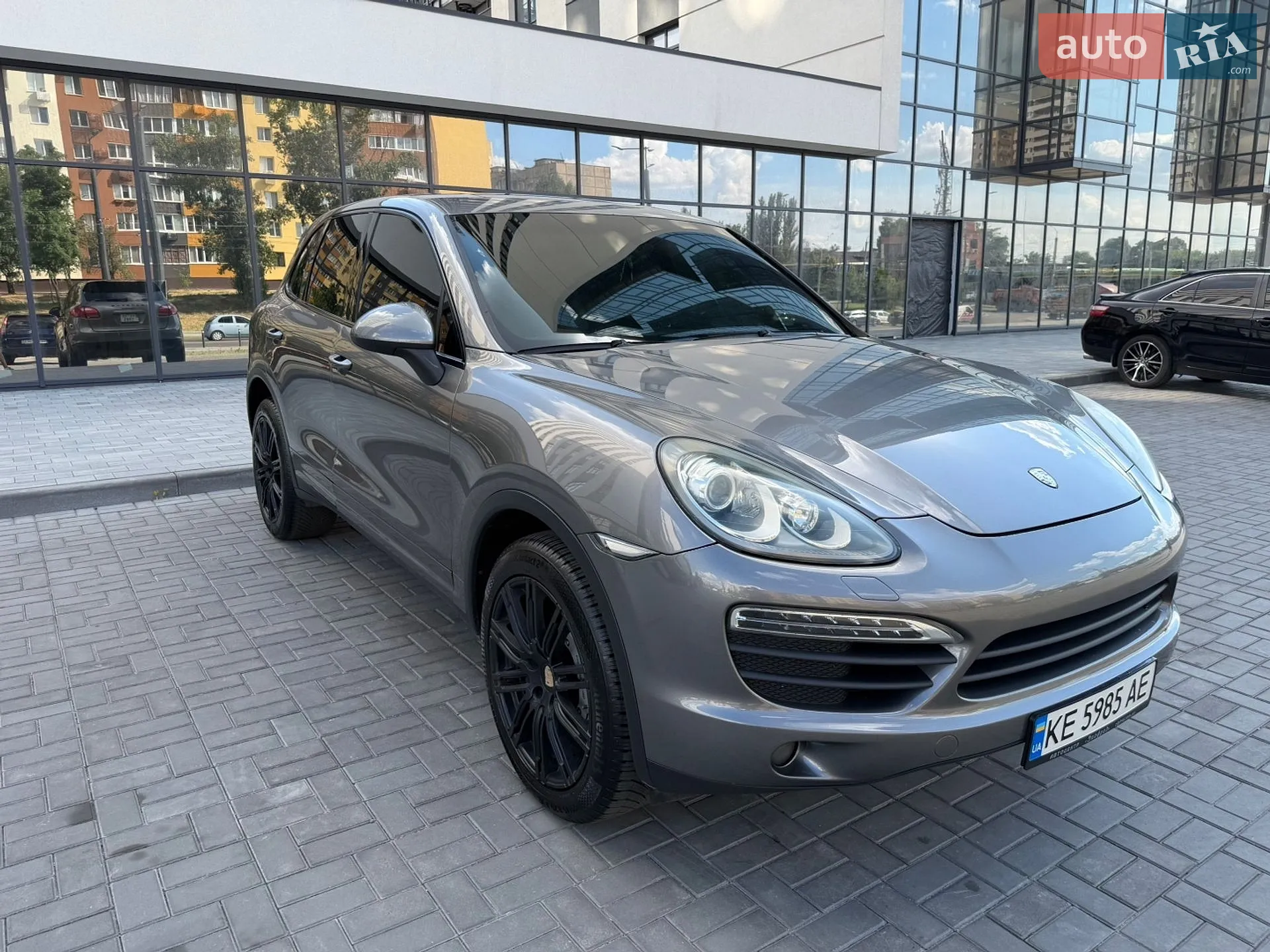 2010 Porsche Cayenne - мініатюра 2