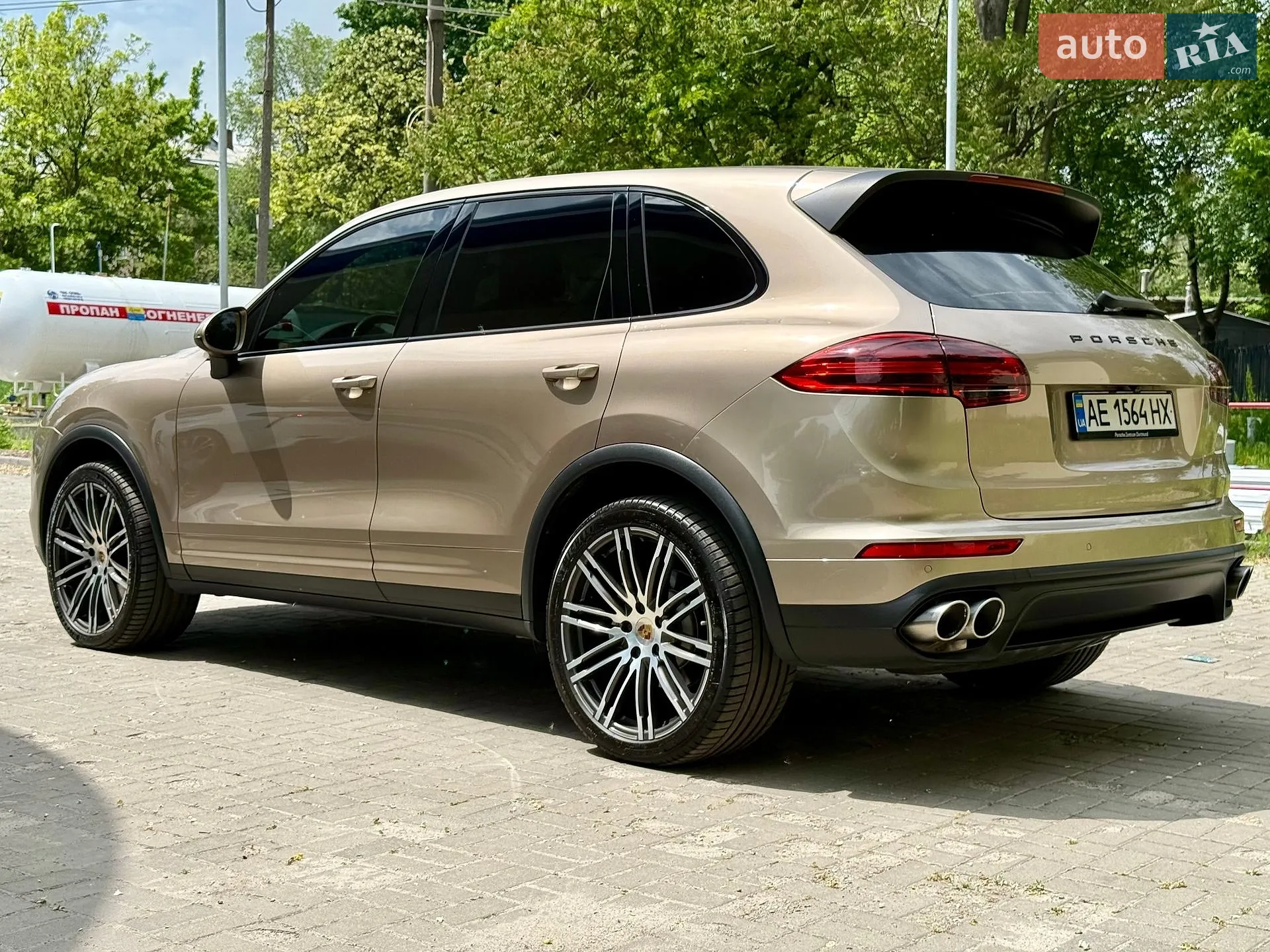 2016 Porsche Cayenne - мініатюра 14