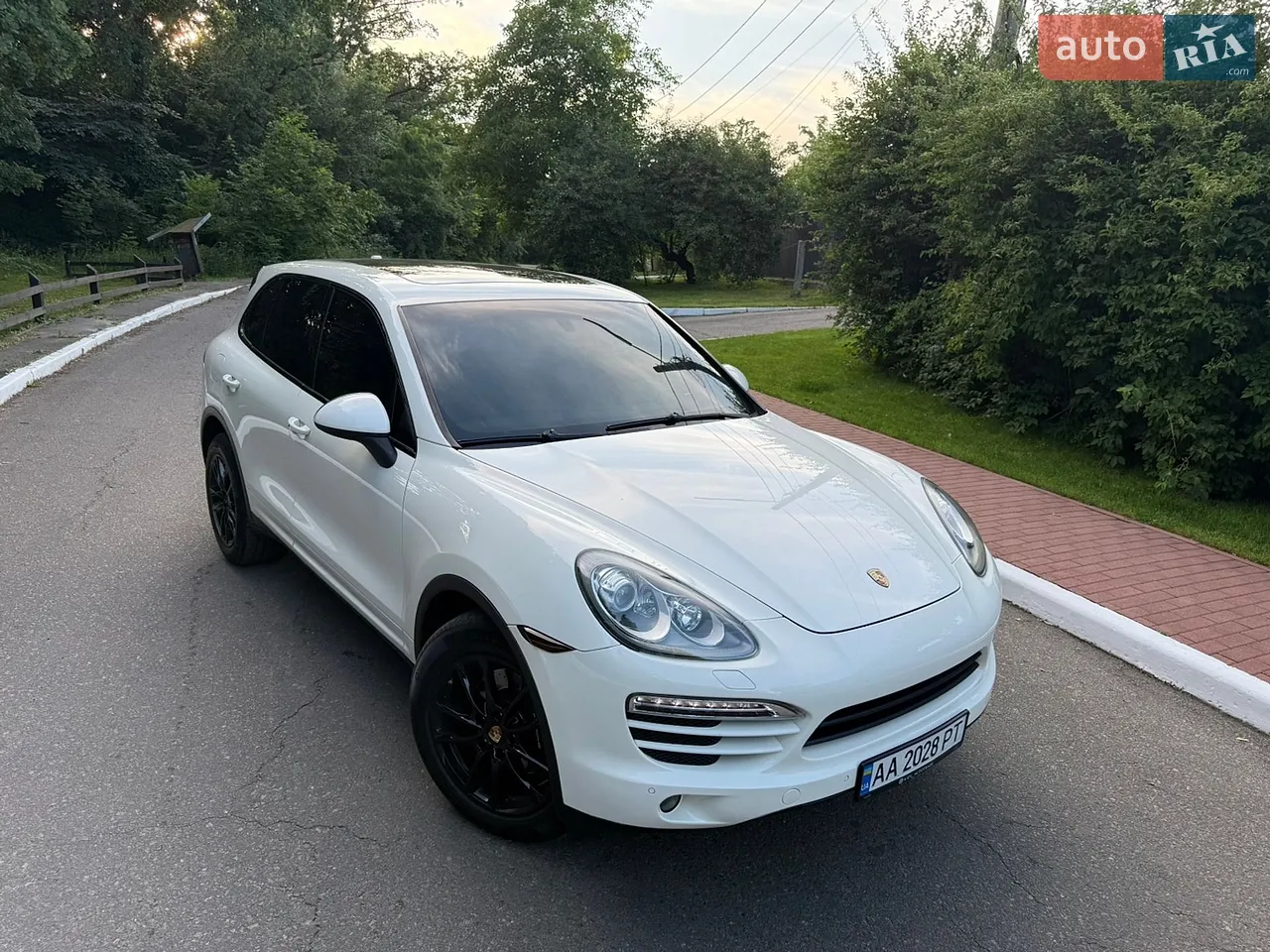 2011 Porsche Cayenne - мініатюра 47