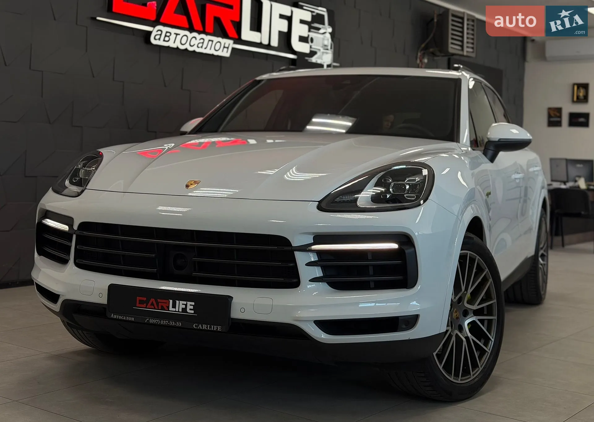 2022 Porsche Cayenne - мініатюра 4