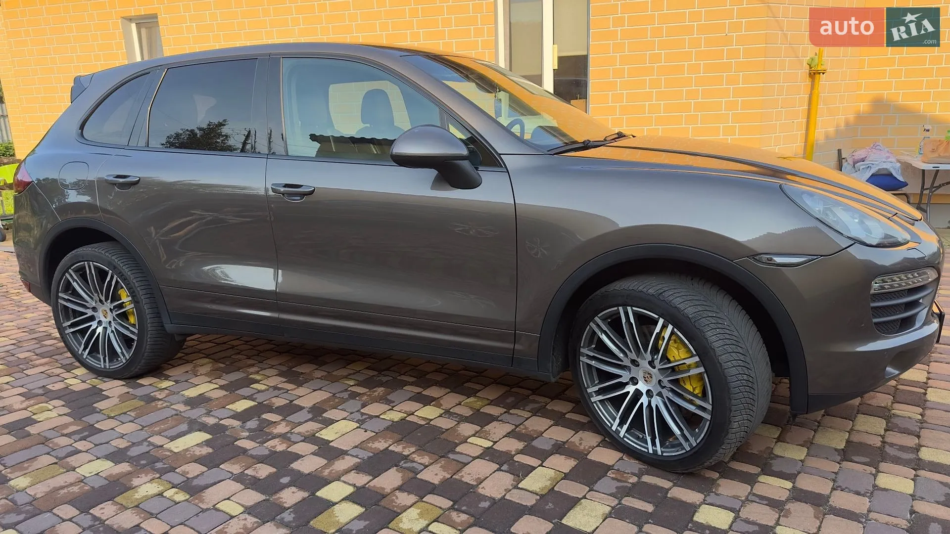 2012 Porsche Cayenne - мініатюра 2