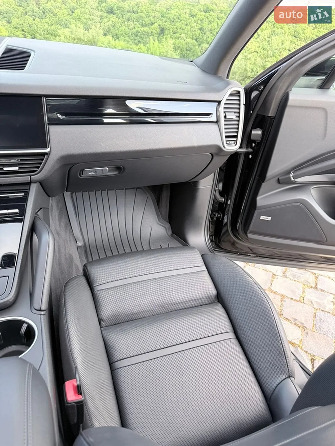 2020 Porsche Cayenne - мініатюра 22