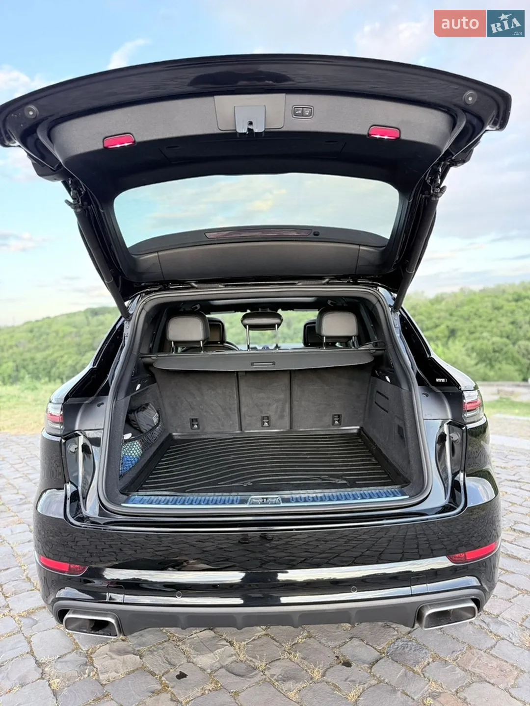 2020 Porsche Cayenne - мініатюра 15
