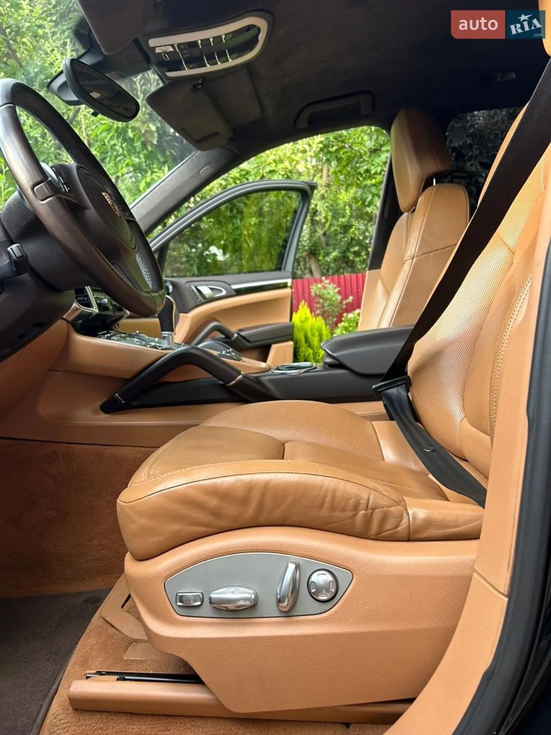 2011 Porsche Cayenne - мініатюра 14