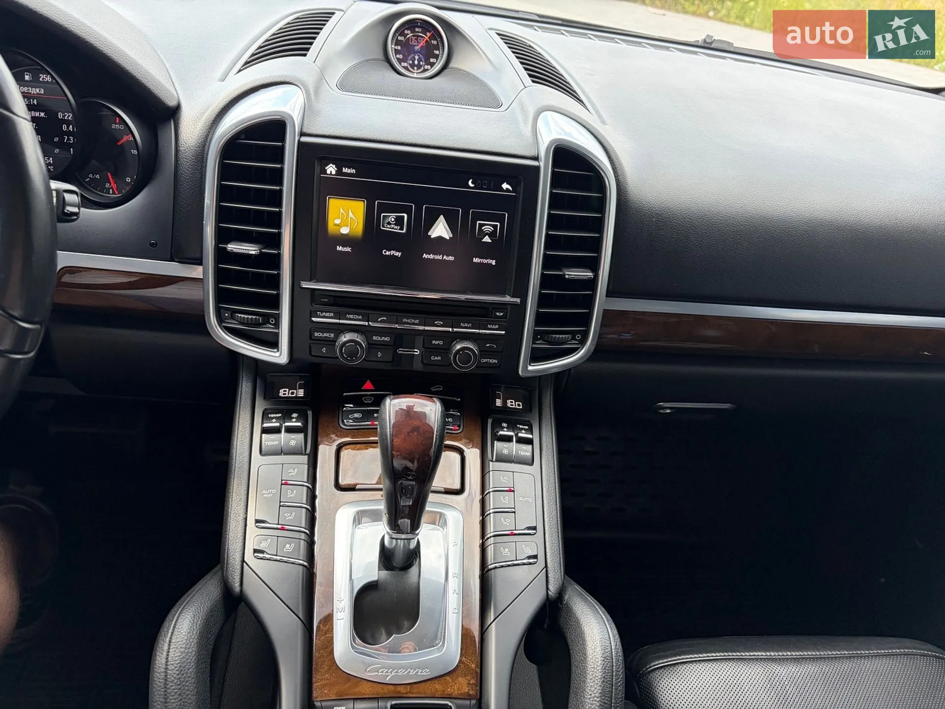 Porsche Cayenne 2013 VIN WP1AF2A25ELA33093 фото оголошення 78 з 104