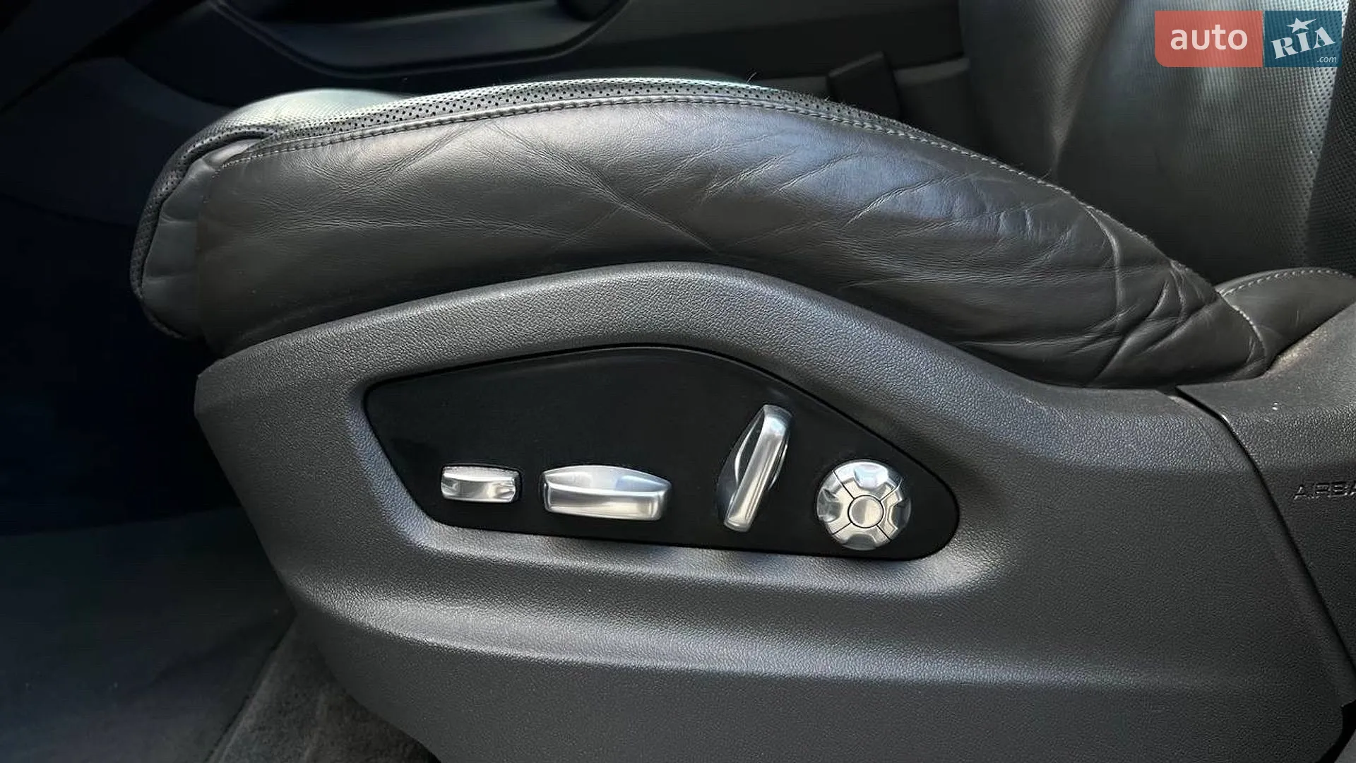 2018 Porsche Cayenne - мініатюра 23