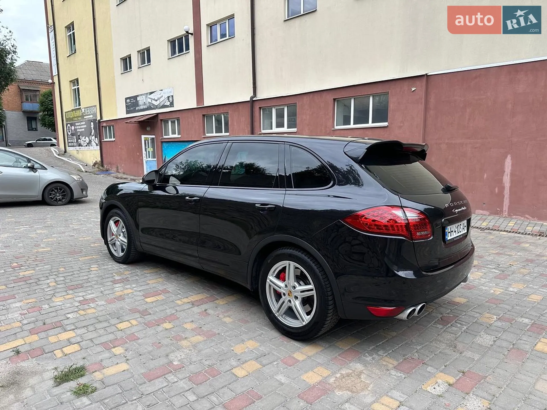 2012 Porsche Cayenne - мініатюра 3