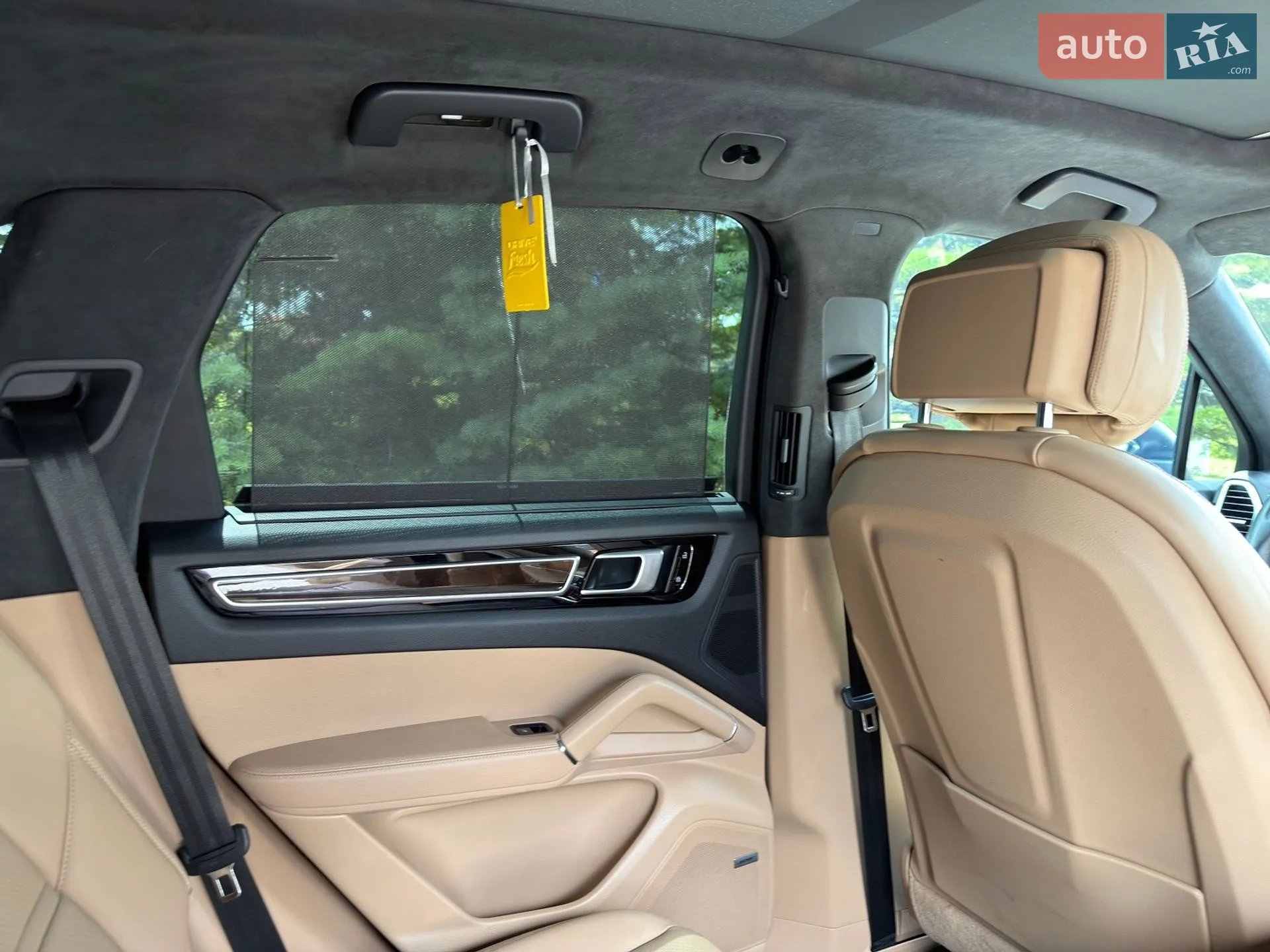 2019 Porsche Cayenne - мініатюра 23