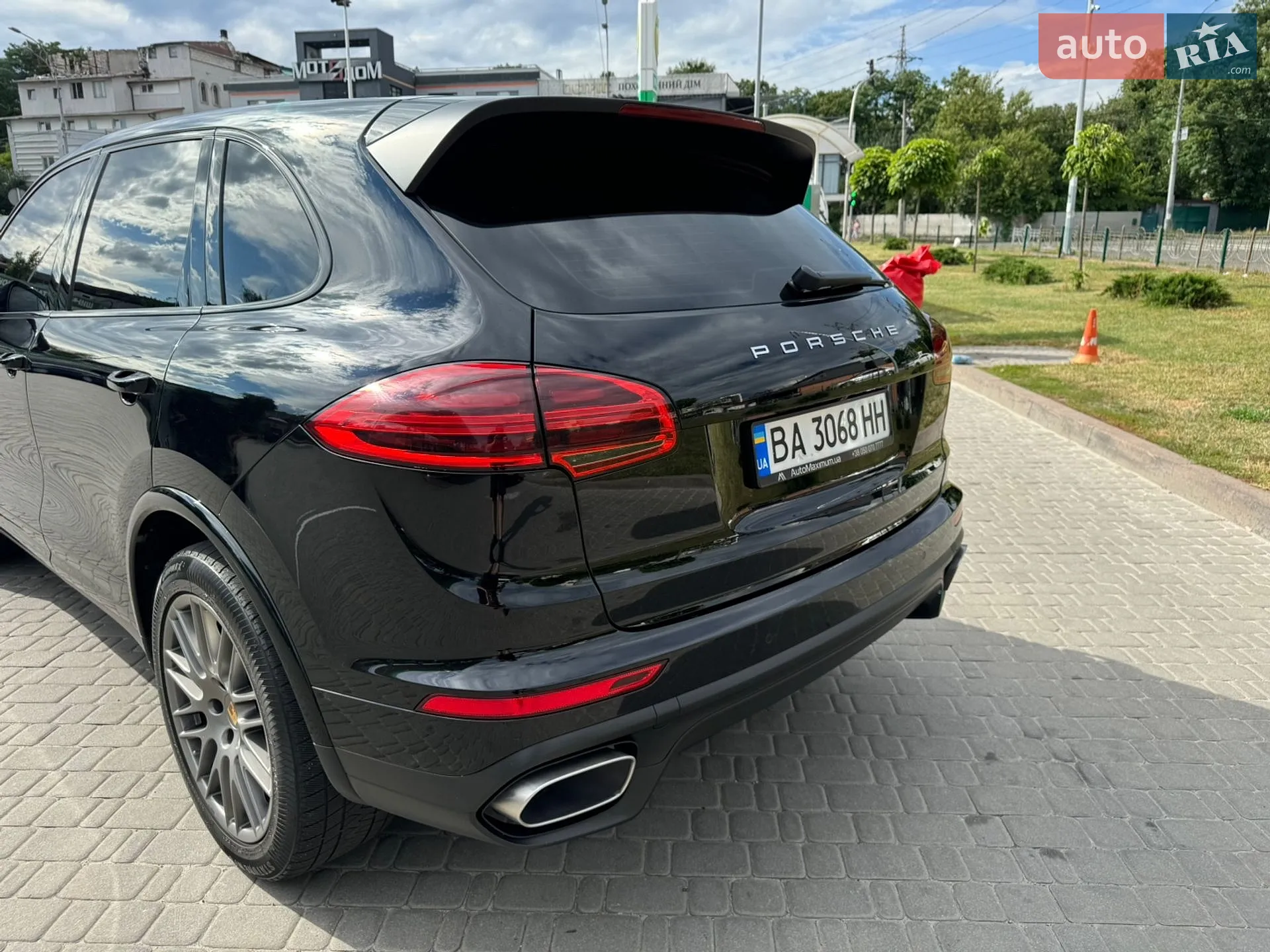 2016 Porsche Cayenne - мініатюра 10