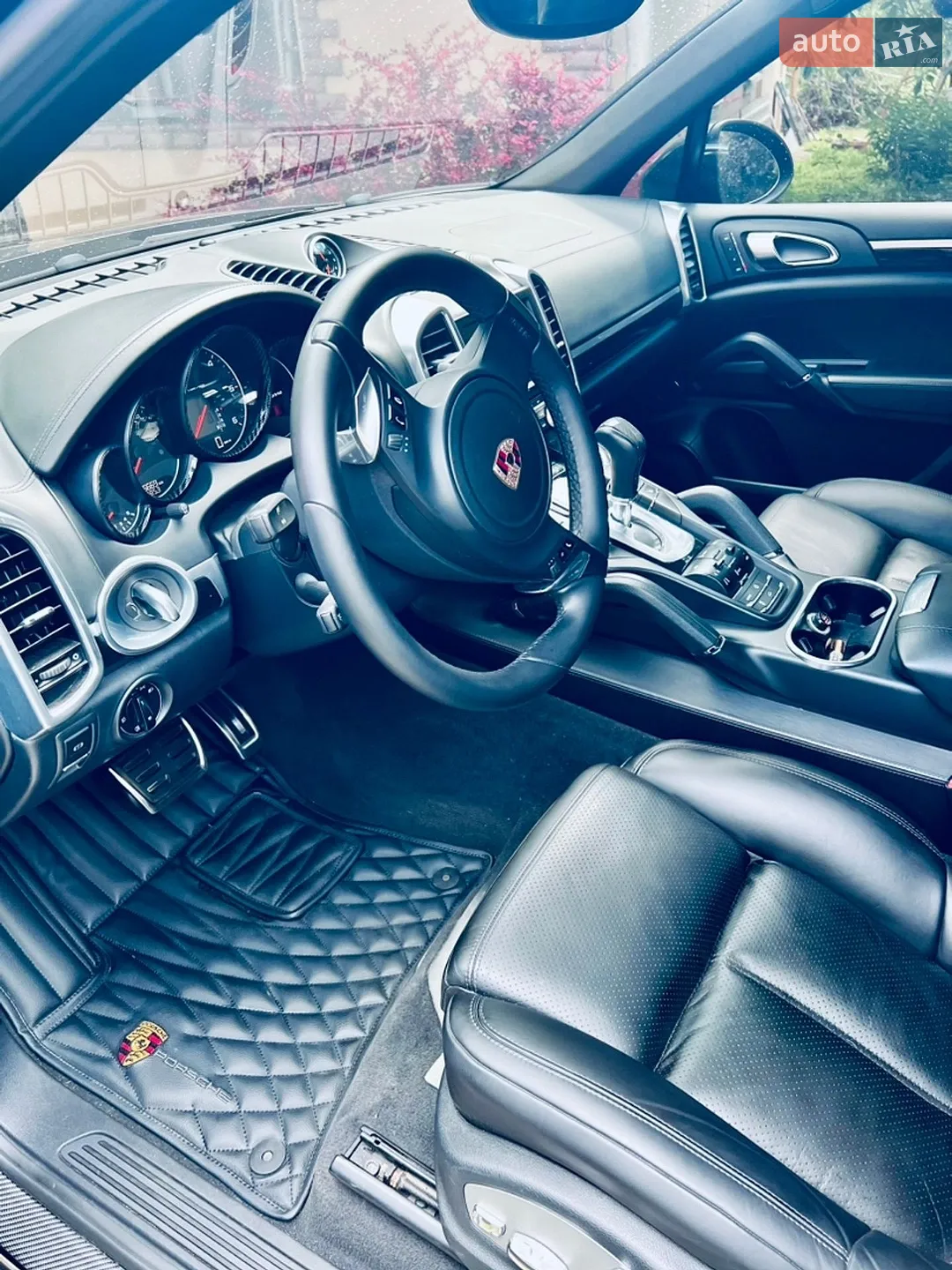 2011 Porsche Cayenne - мініатюра 19