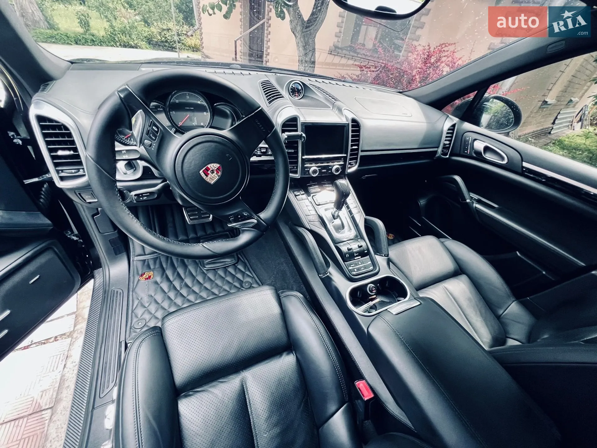 2011 Porsche Cayenne - мініатюра 3