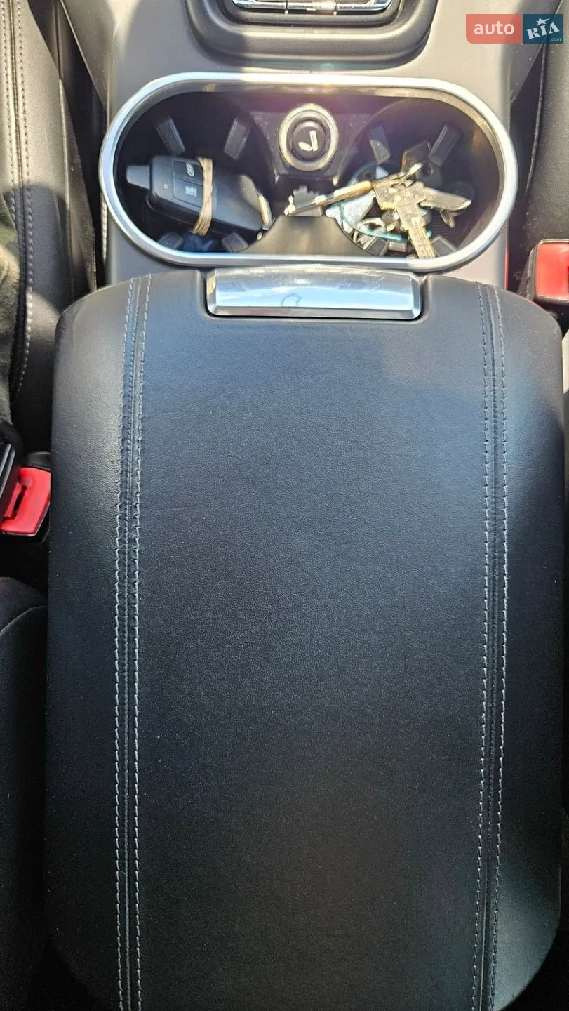 2011 Porsche Cayenne - мініатюра 15