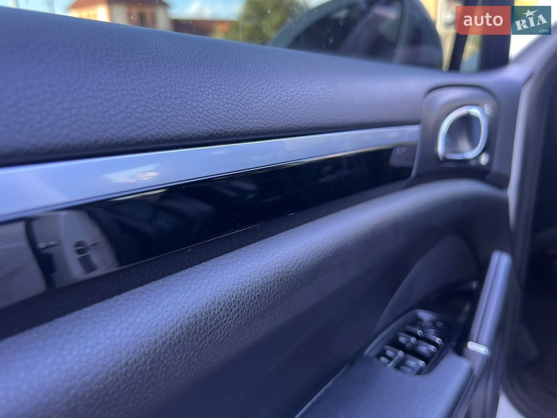 2016 Porsche Cayenne - мініатюра 28