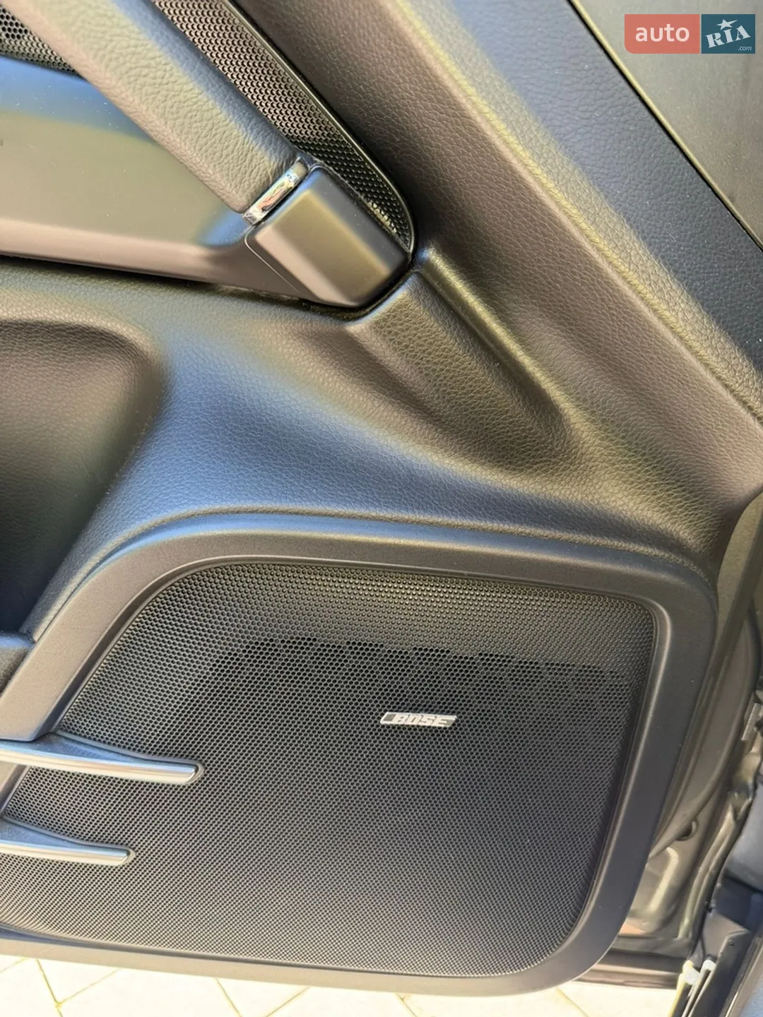2016 Porsche Cayenne - мініатюра 31