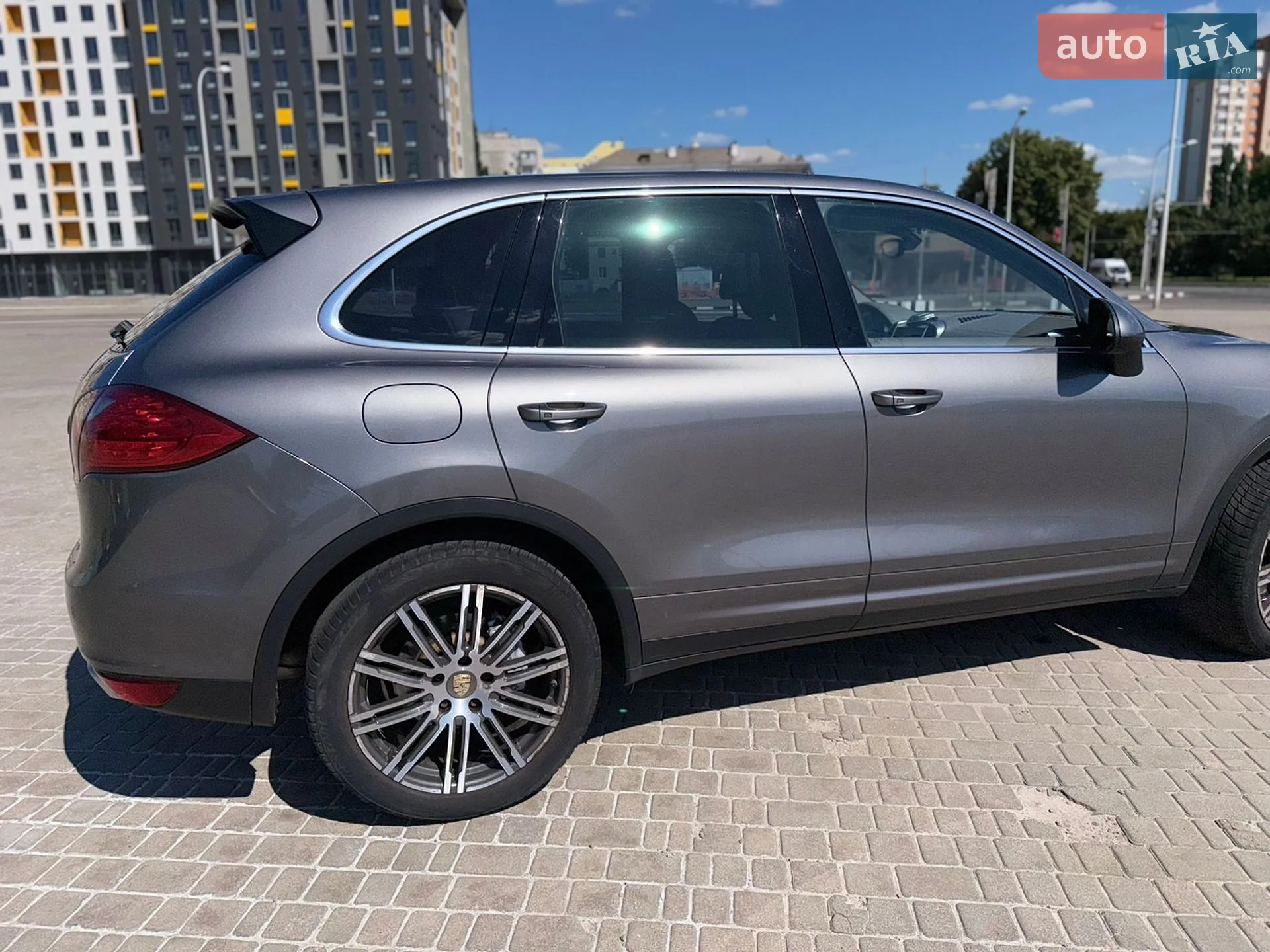 2011 Porsche Cayenne - мініатюра 9