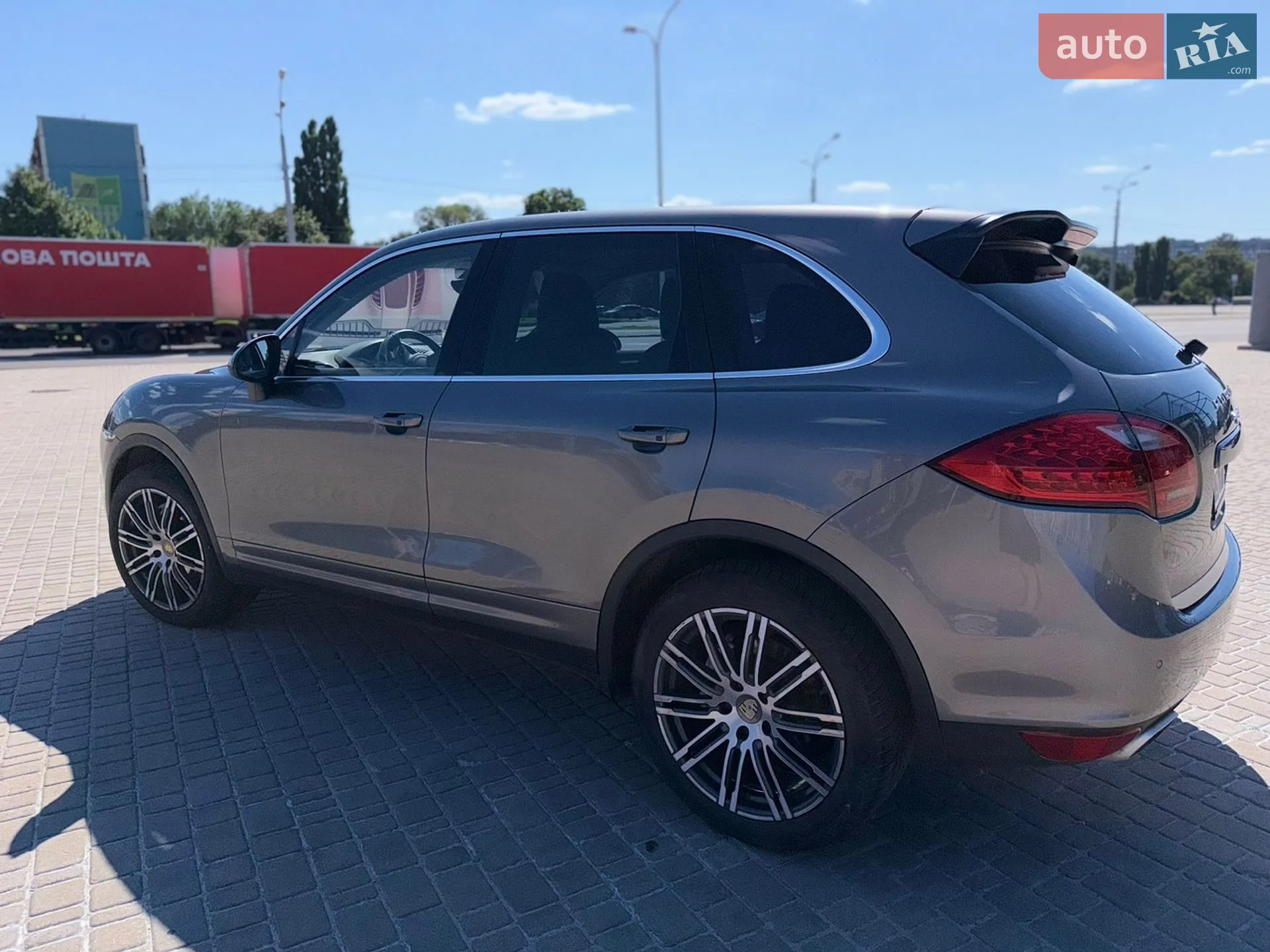 2011 Porsche Cayenne - мініатюра 11