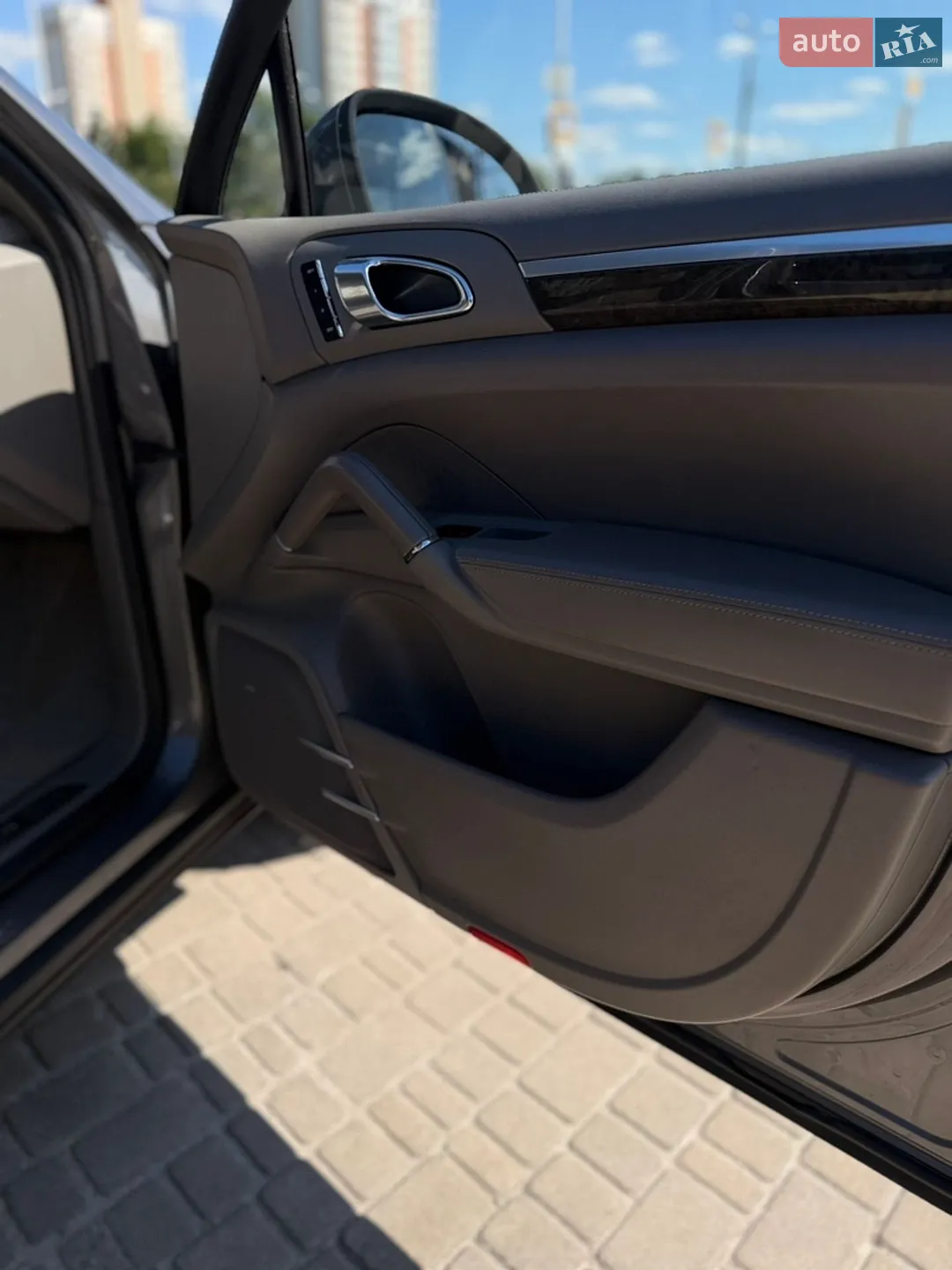 2011 Porsche Cayenne - мініатюра 26