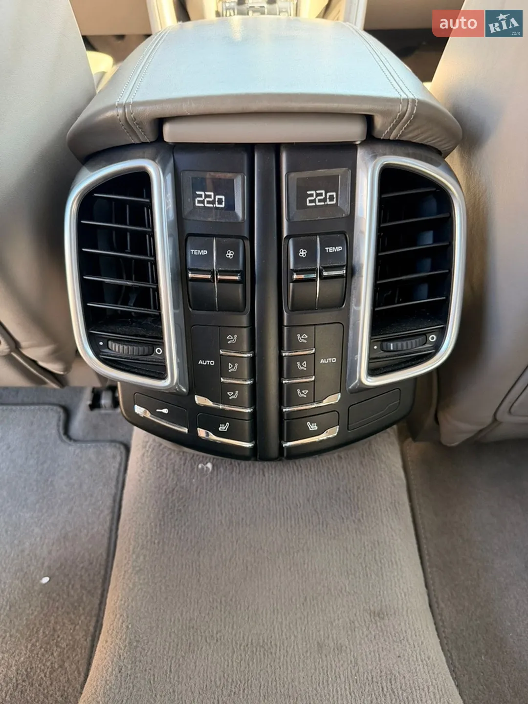2011 Porsche Cayenne - мініатюра 30