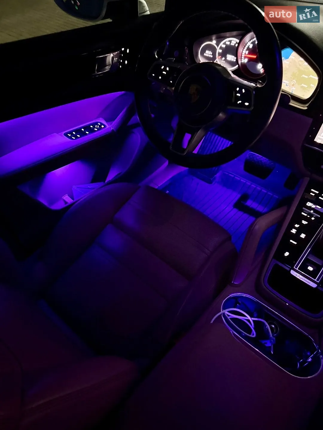 2020 Porsche Cayenne - мініатюра 16