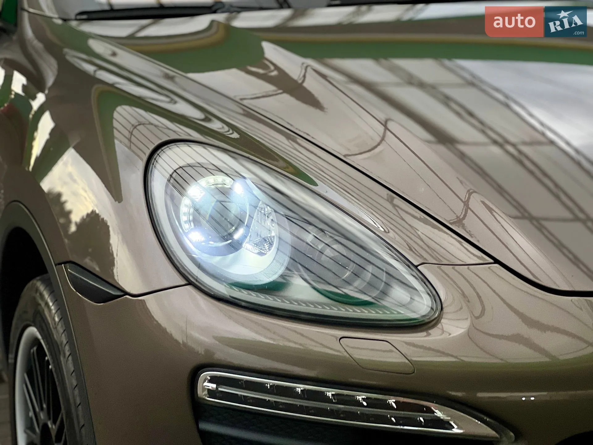 2011 Porsche Cayenne - мініатюра 13
