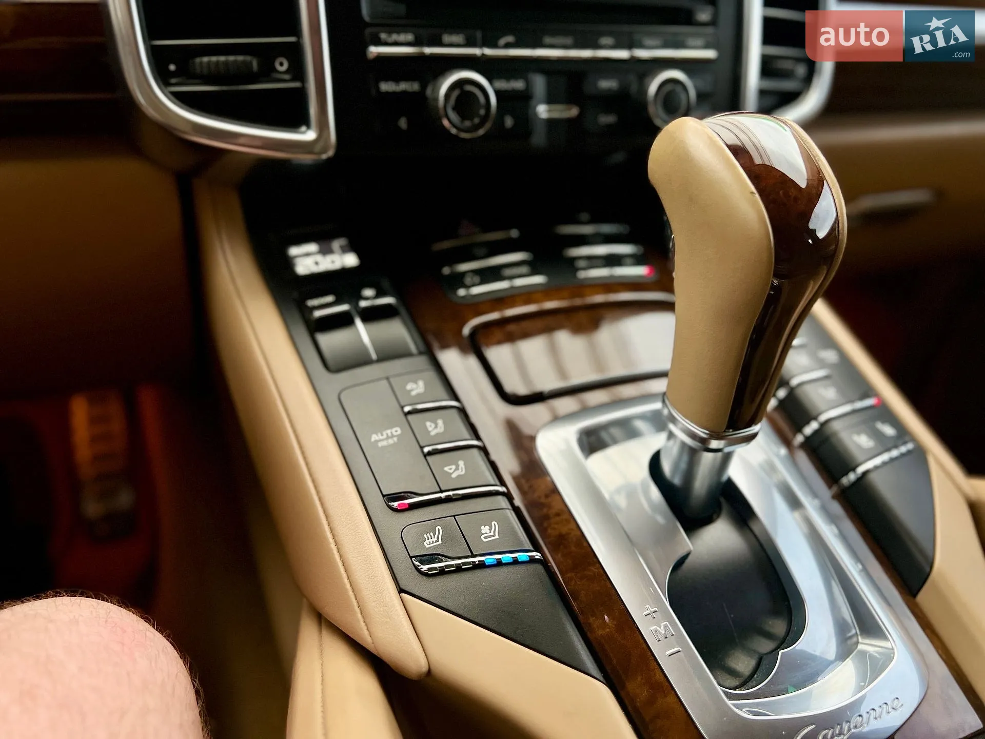 2011 Porsche Cayenne - мініатюра 43
