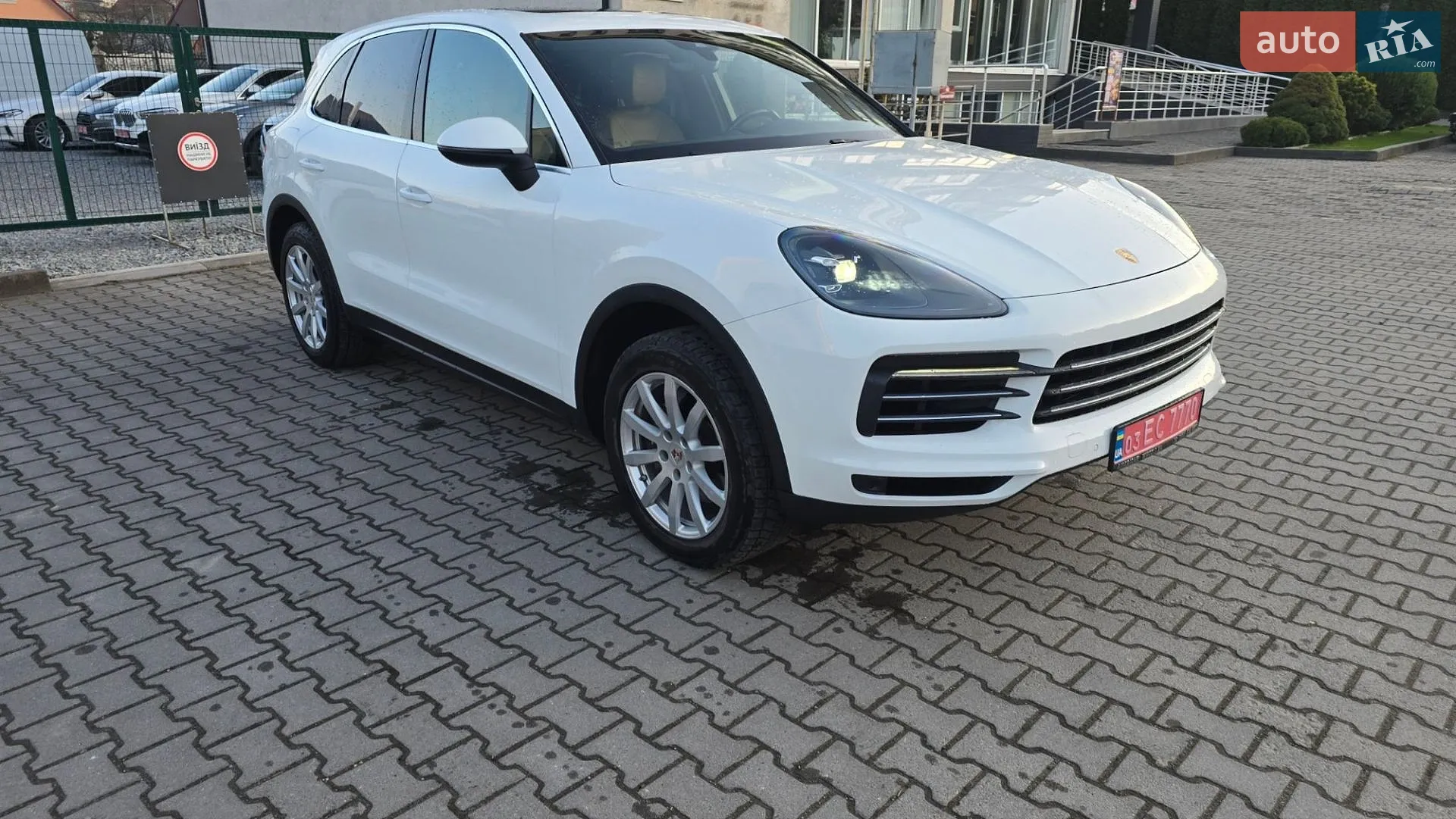 2019 Porsche Cayenne - мініатюра 21