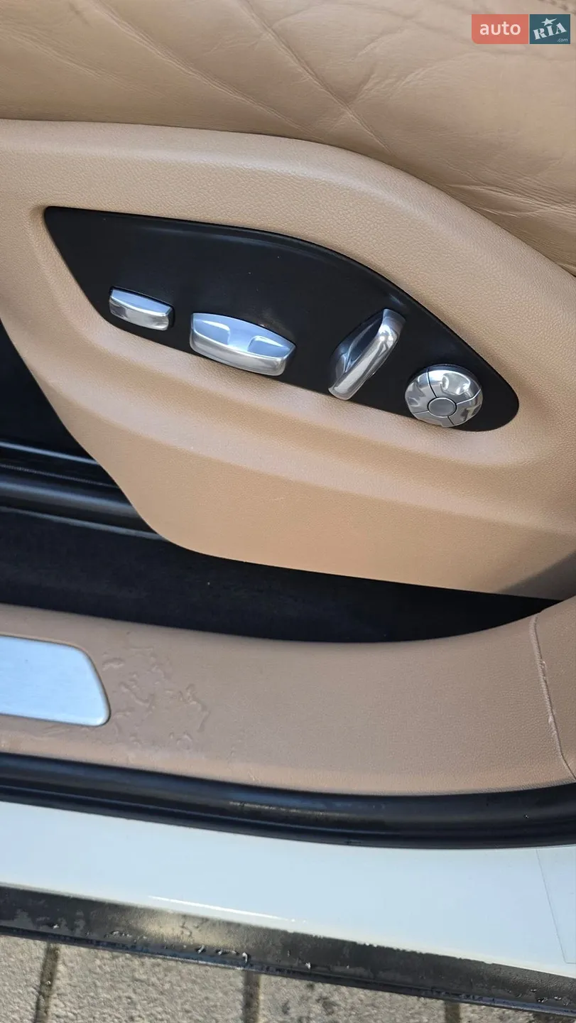 2019 Porsche Cayenne - мініатюра 37