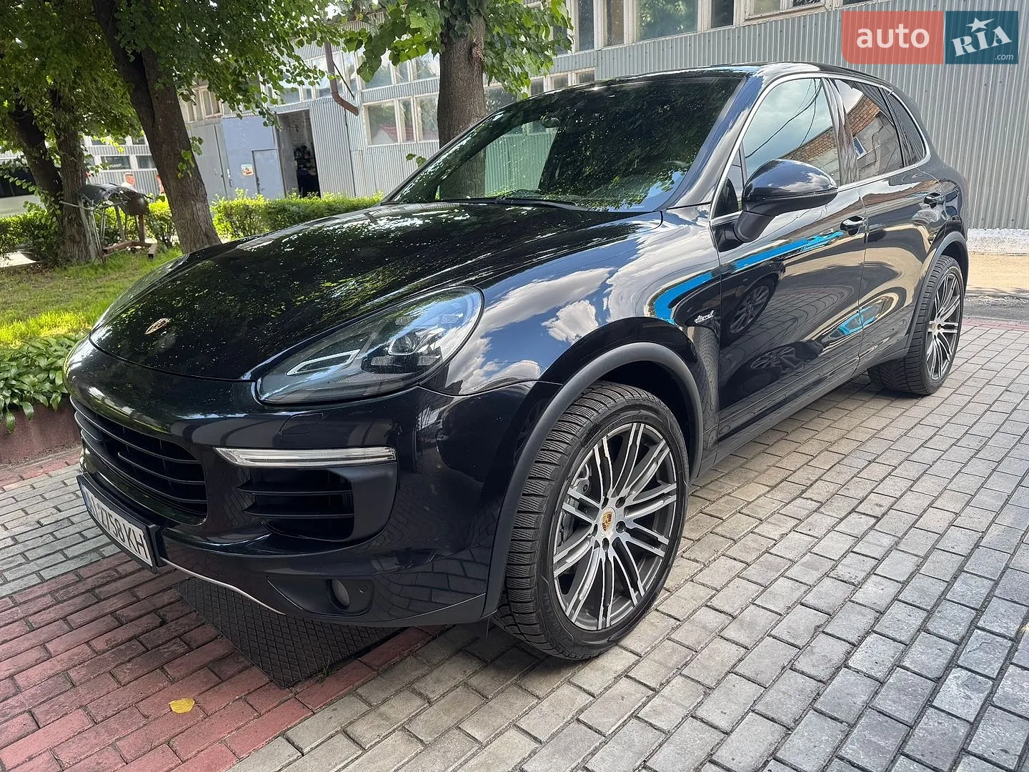 2014 Porsche Cayenne - мініатюра 2