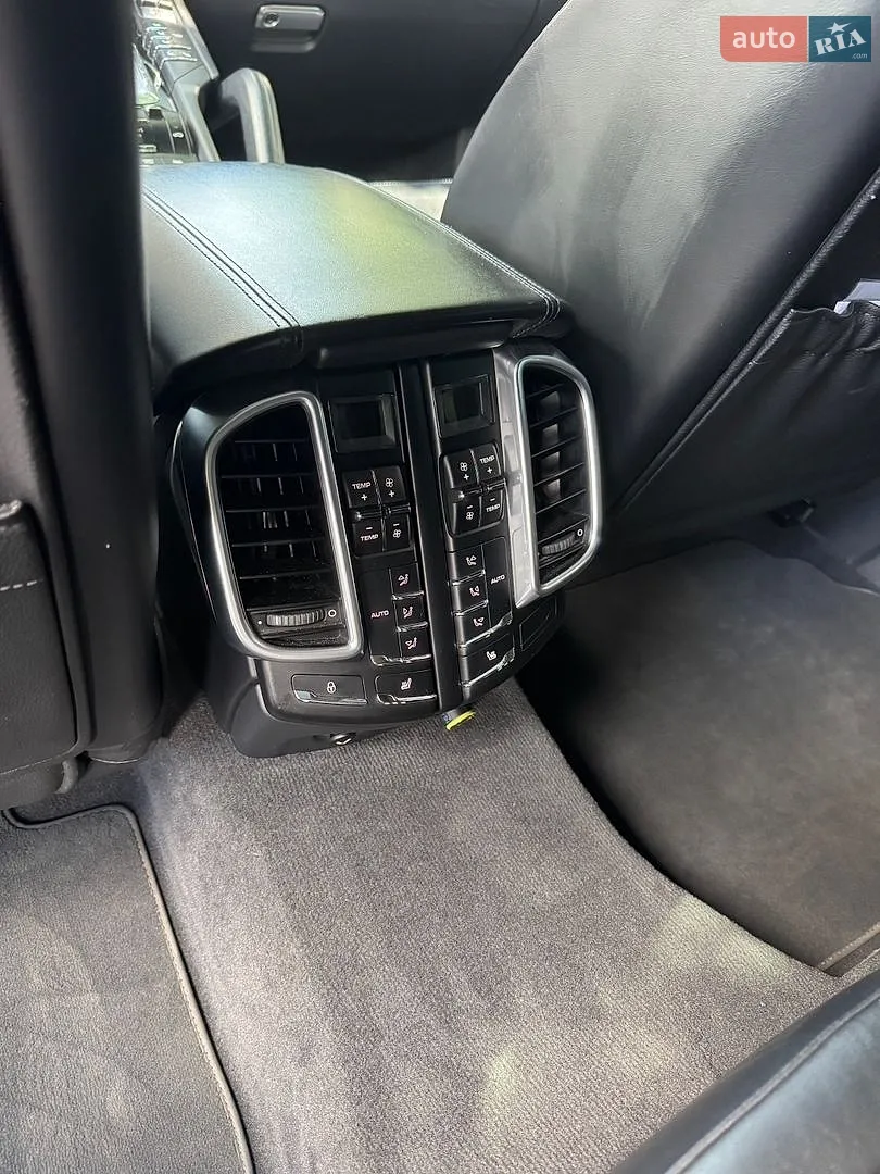 2014 Porsche Cayenne - мініатюра 12